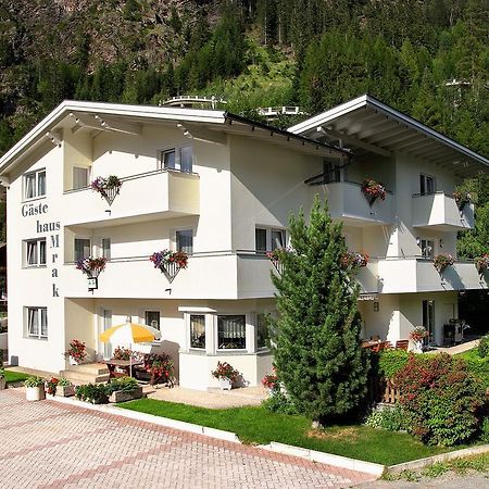 Gaestehaus Mrak Längenfeld Exteriér fotografie